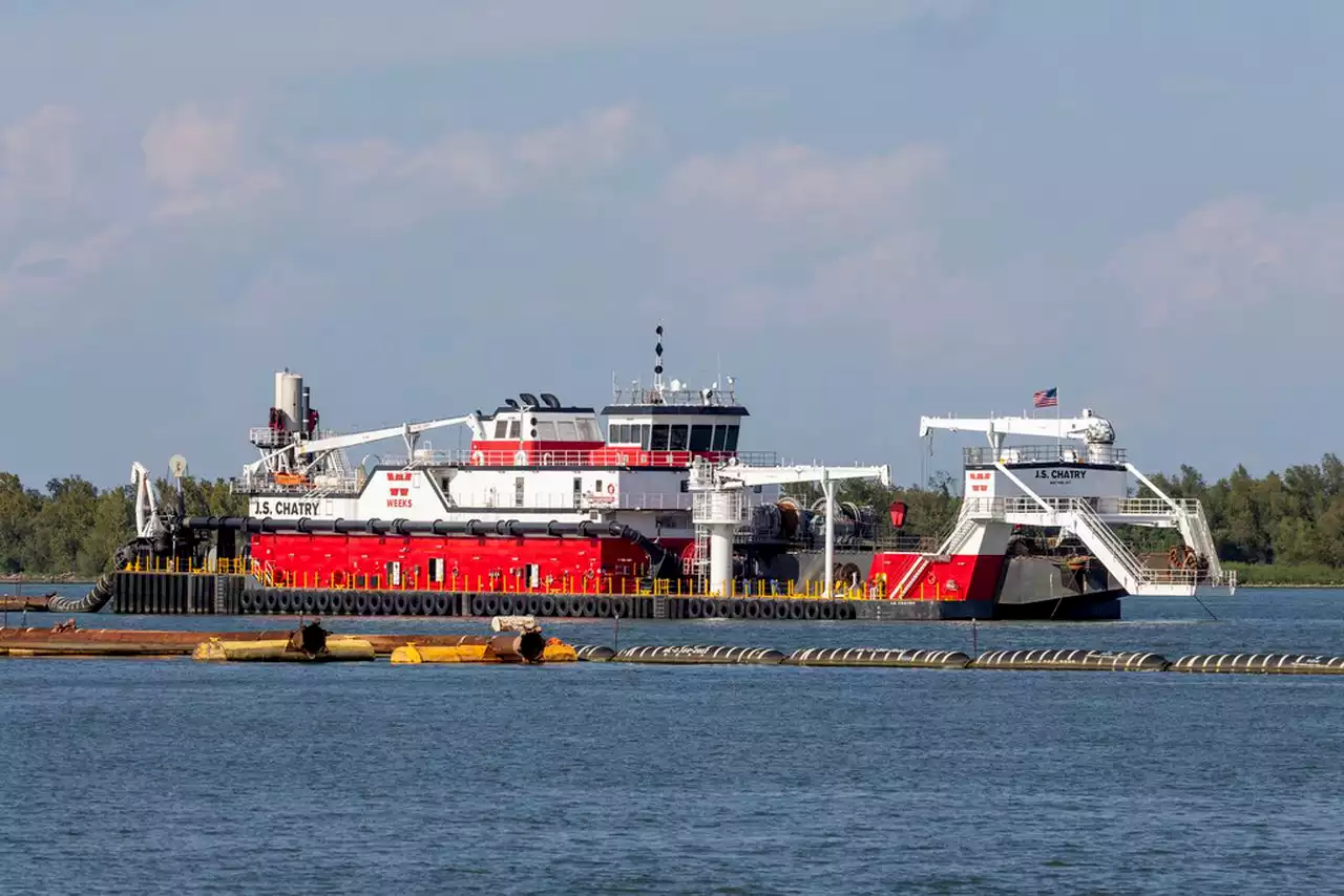 Salt water wedge in the Mississippi River threatens drinking water in Louisiana