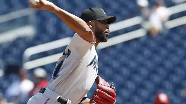 Cerveceros aseguran lugar en playoffs y buscan cetro de la Central, al  aplastar 16-1 a Marlins