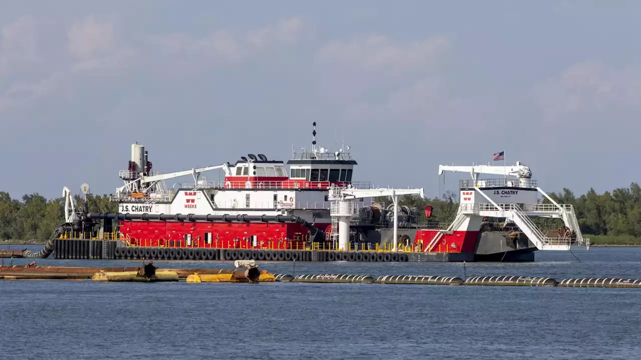 Salt water wedge in the Mississippi River threatens drinking water in Louisiana