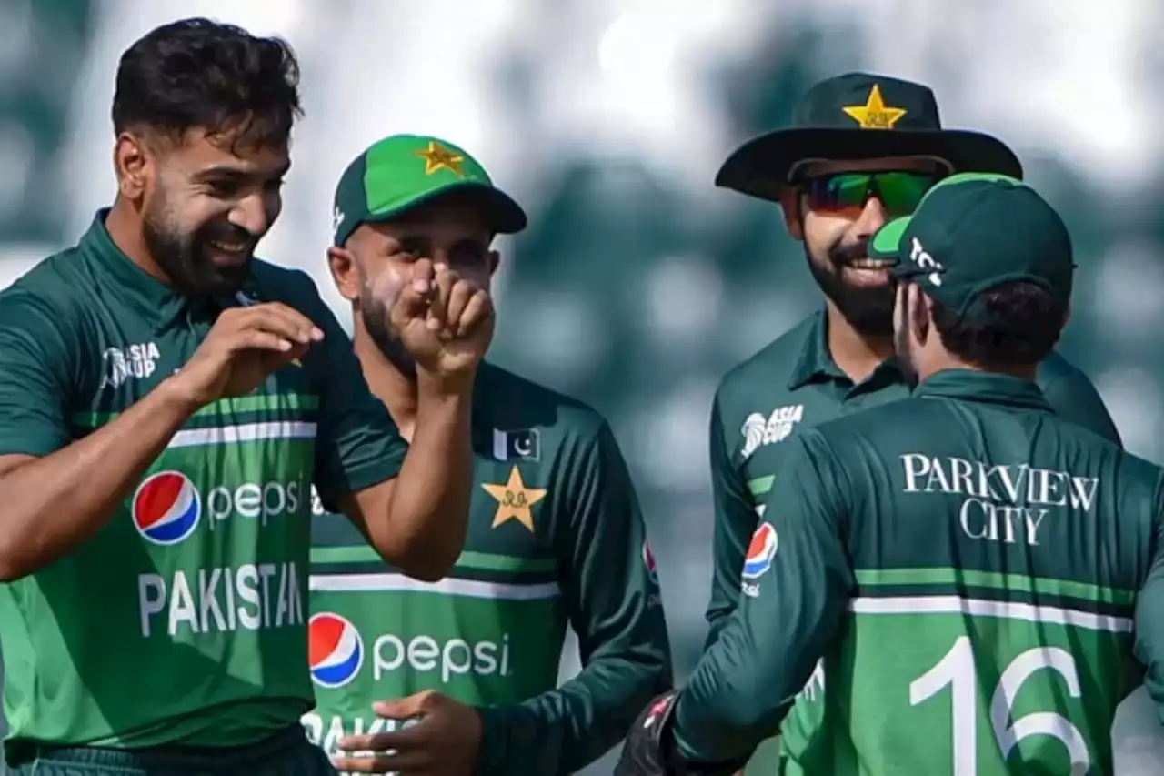 How can Pakistan can begin their World Cup campaign as number 1 ODI team?