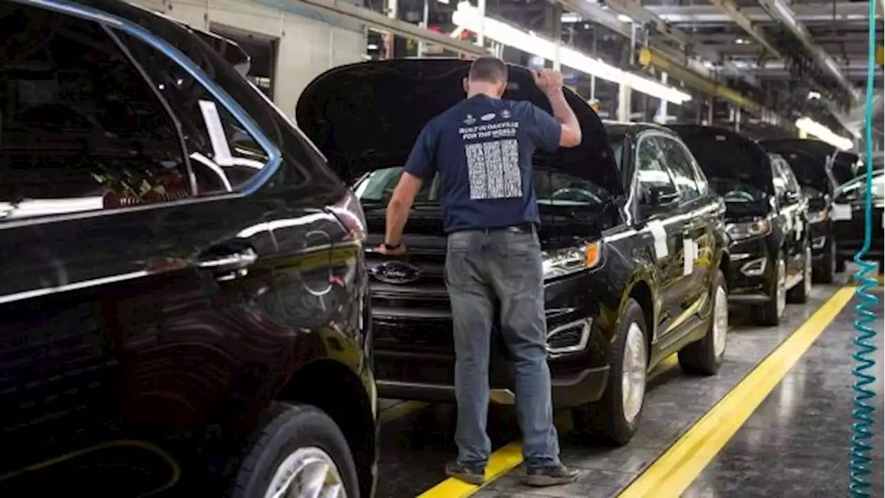 Canada's Ford autoworkers in line for minimum 15% pay raise over 3 years, union says