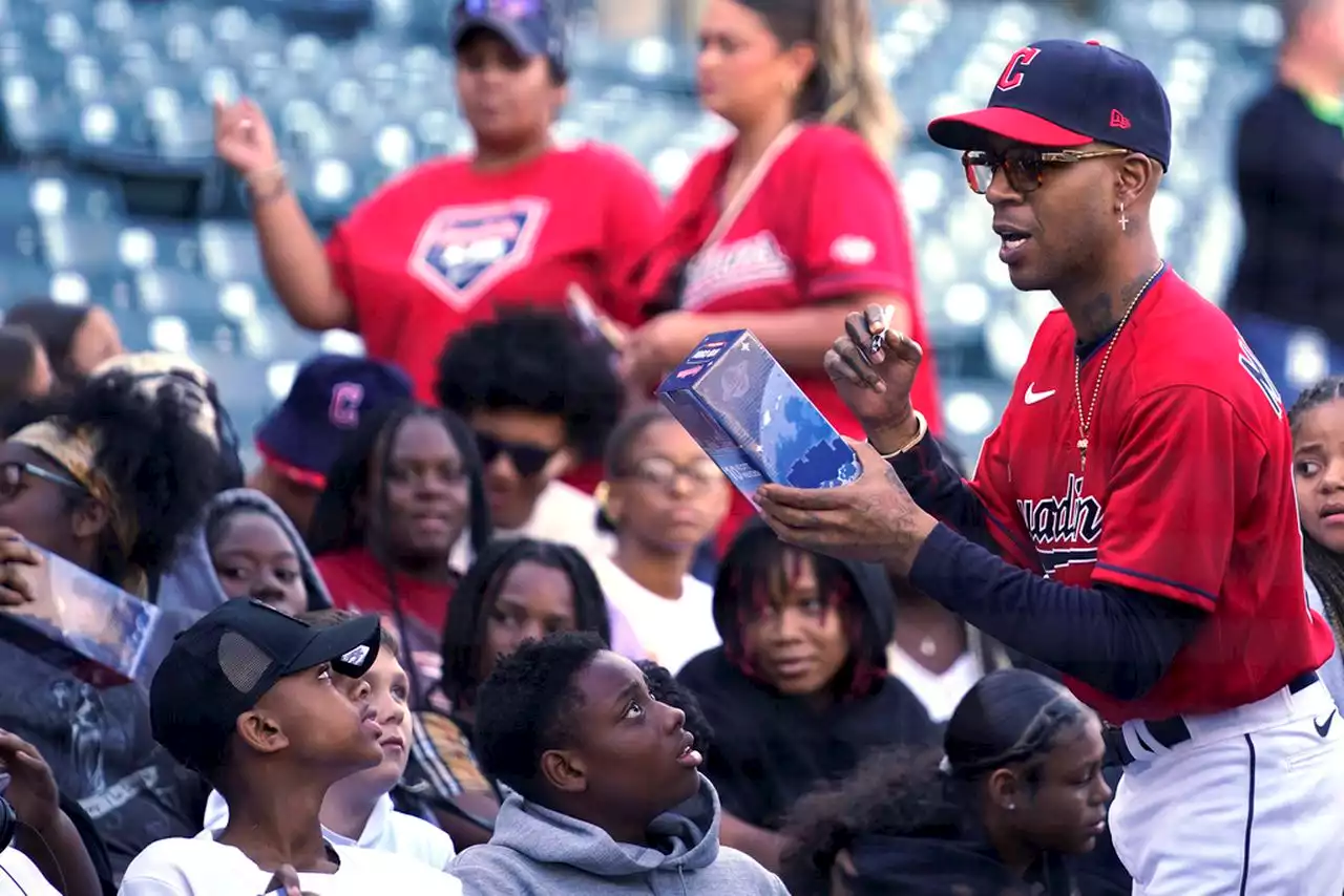 Rapper Kid Cudi tosses ceremonial first pitch ahead of Guardians game vs. Orioles