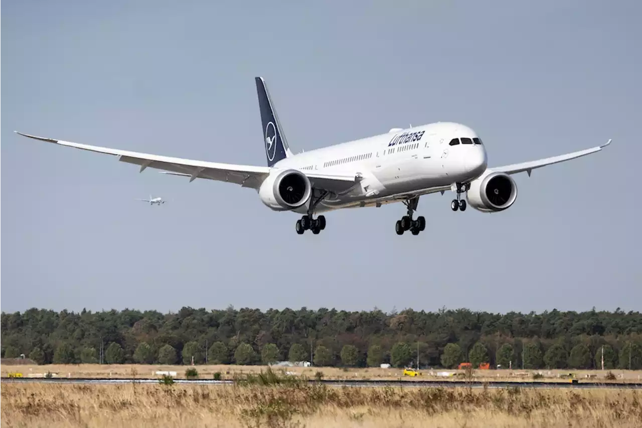 Mitten über dem Meer: Piloten müssen Motor von Lufthansa-Maschine abstellen