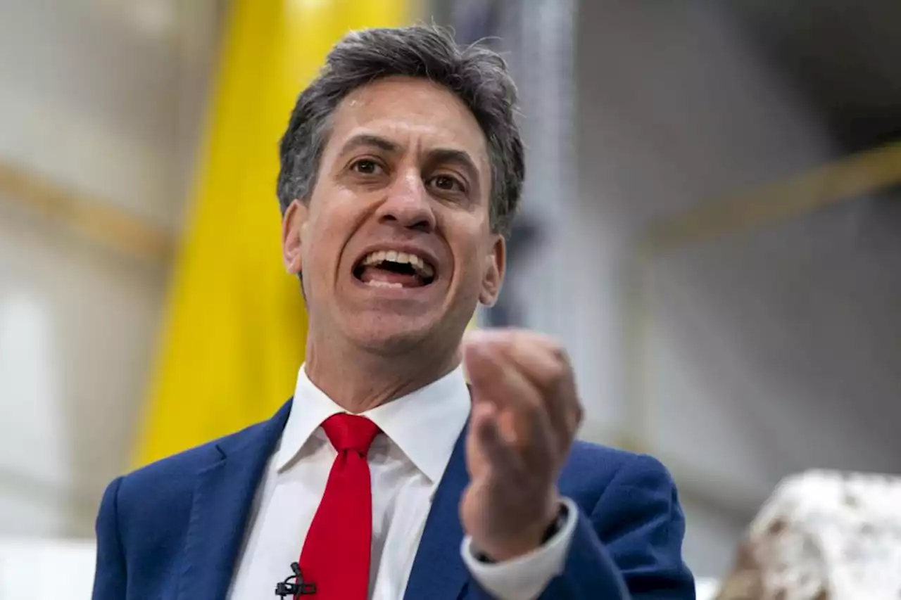 Miliband hits out at Sunak over net zero policy shift