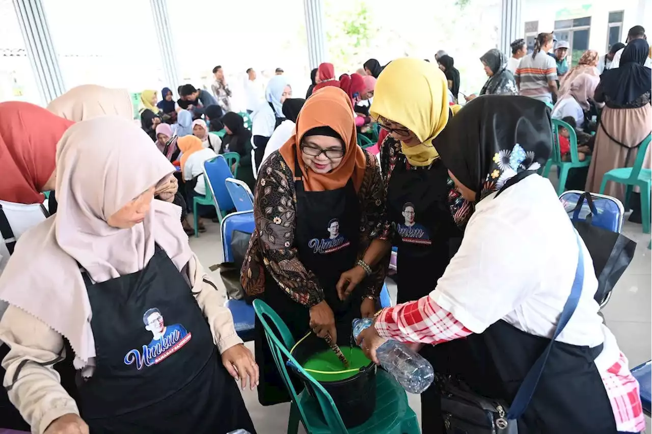 Sahabat Sandi Uno Gelorakan Semangat Wirausaha Bareng Warga di Jombang