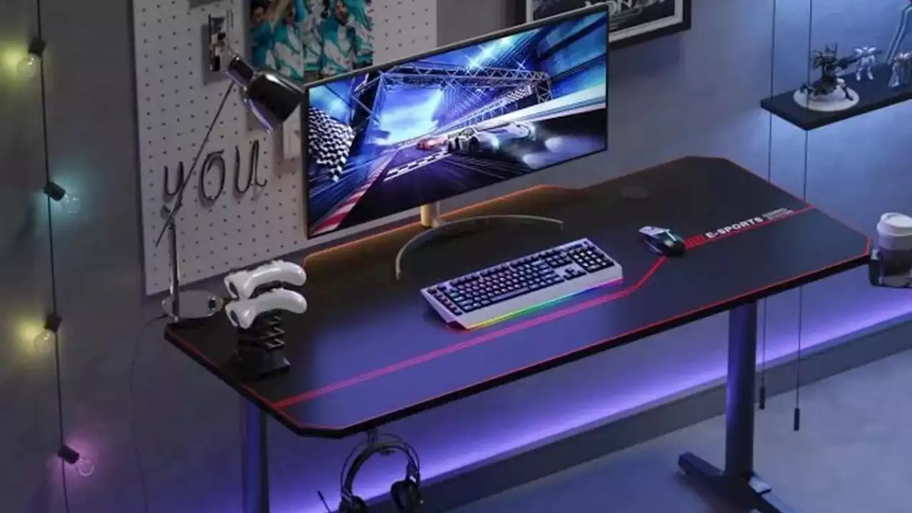 Aménagez votre chambre avec ce bureau gamer remisé chez Cdiscount