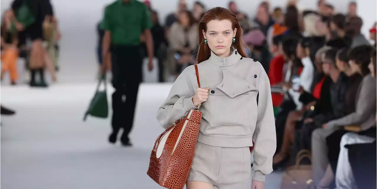 Ferragamo SS24, equilibrio olimpico tra compostezza e libertà