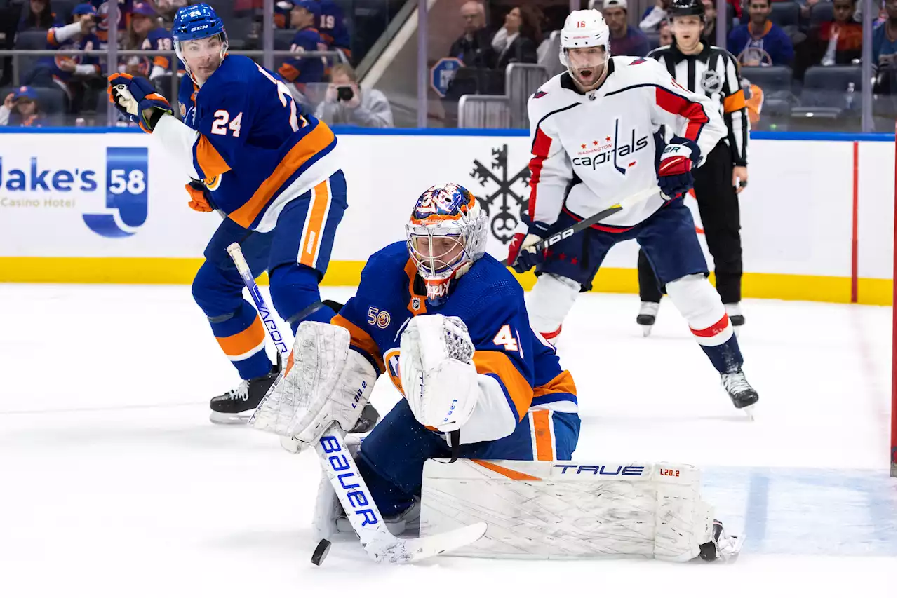 Semyon Varlamov happy to remain with Islanders in backup role: ‘Love this place’