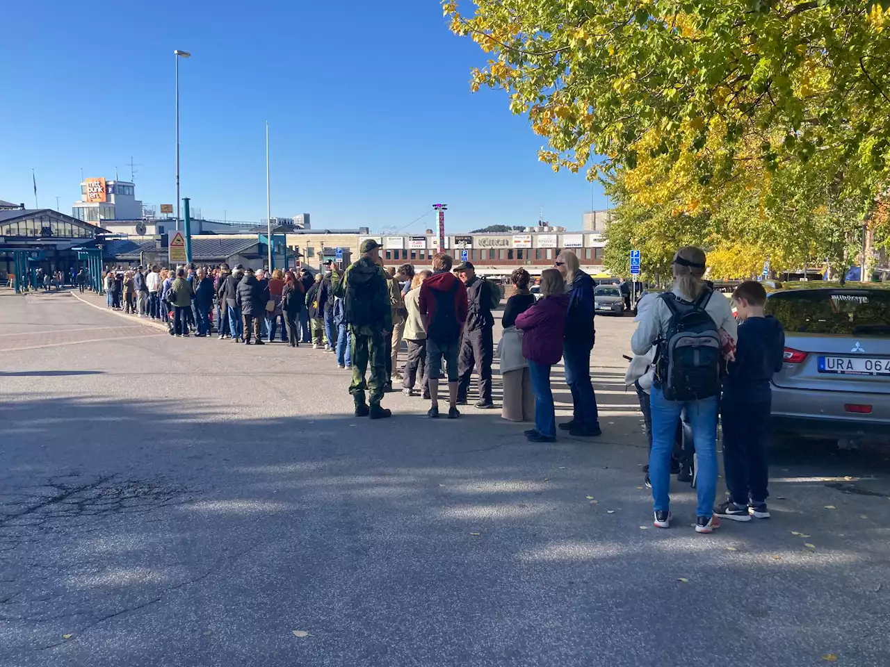 Högt tryck i trafiken till Försvarsmaktens uppvisning