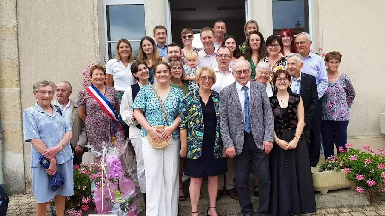 60 ans après leur mariage, ils ont renouvelé leurs vœux au même endroit