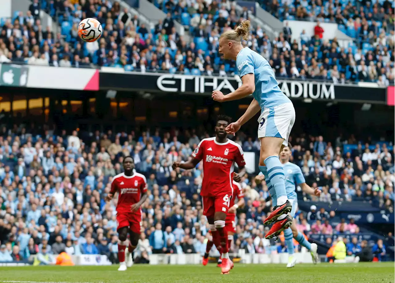 Soccer-Man City beat Nottingham Forest 2-0 despite Rodri red card