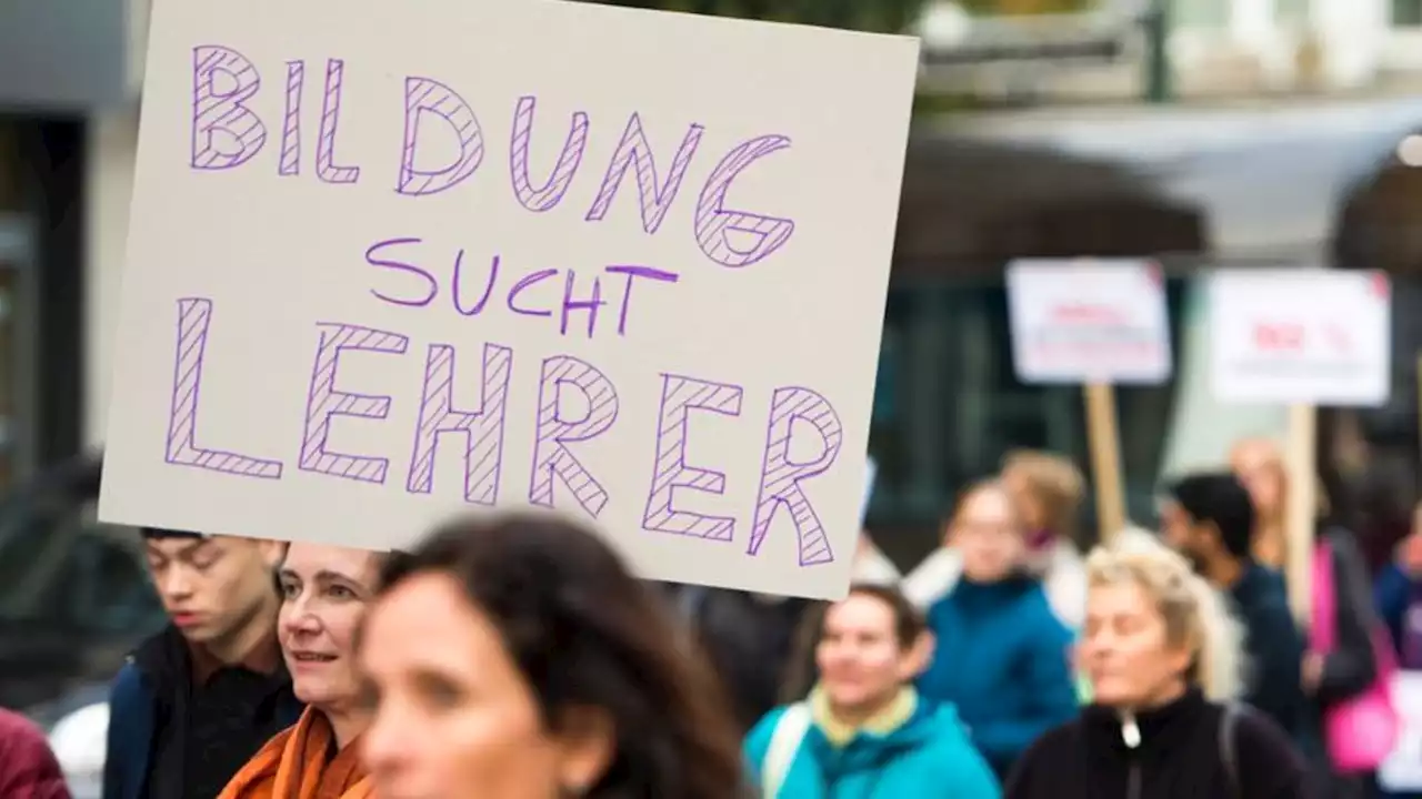 Bundesweiter 'Bildungsprotesttag': Demonstration in Halle