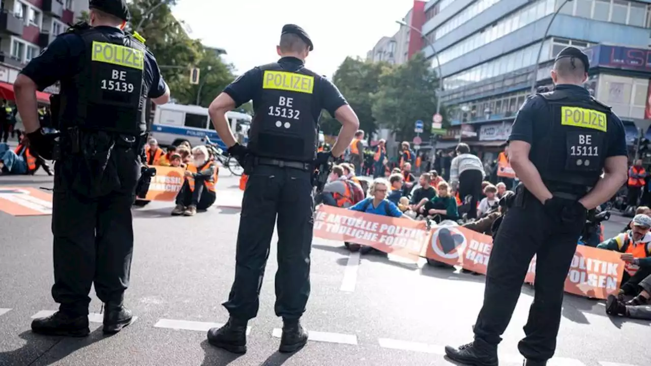 Protestmarsch der Letzten Generation: Kreuzung besetzt