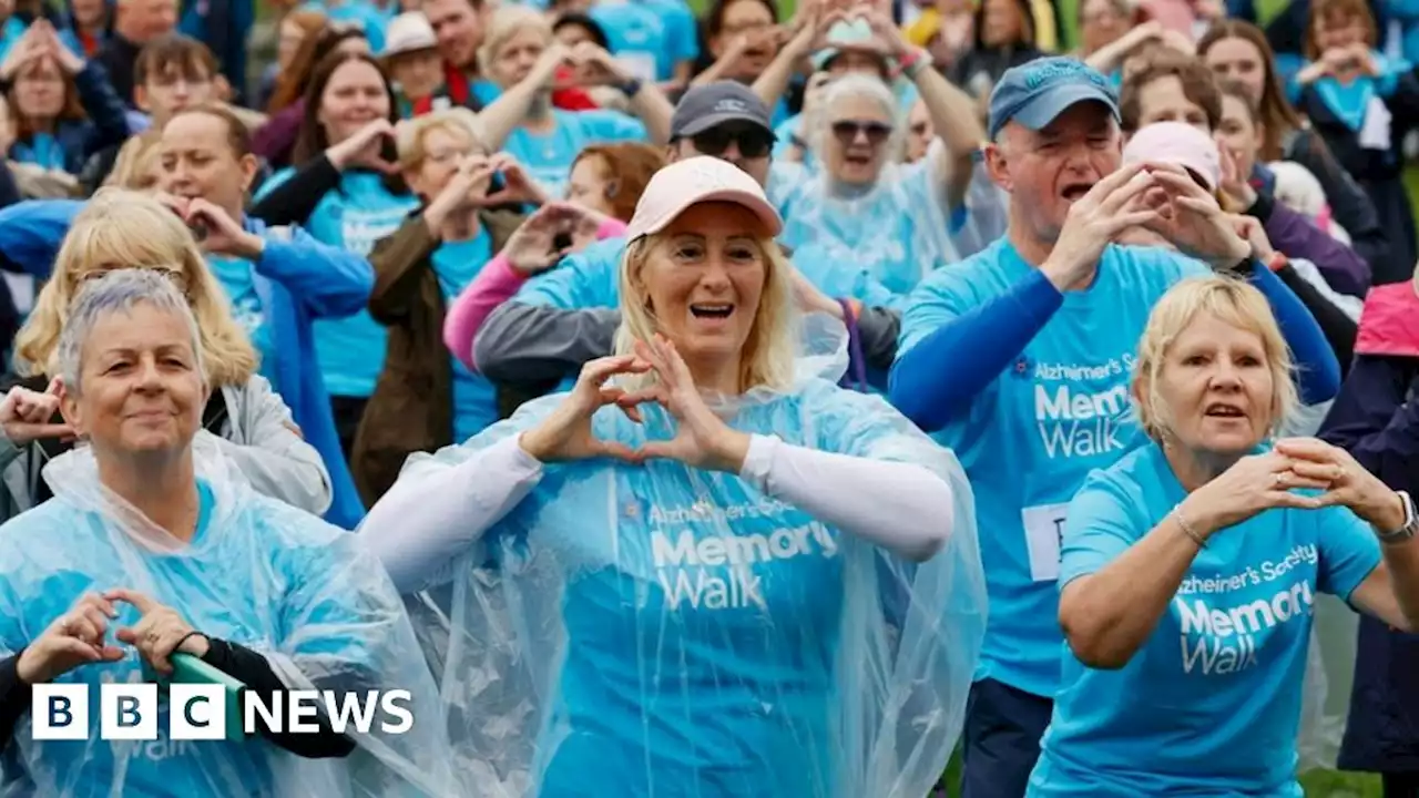 Hundreds at Alzheimer's Society's Coventry walk