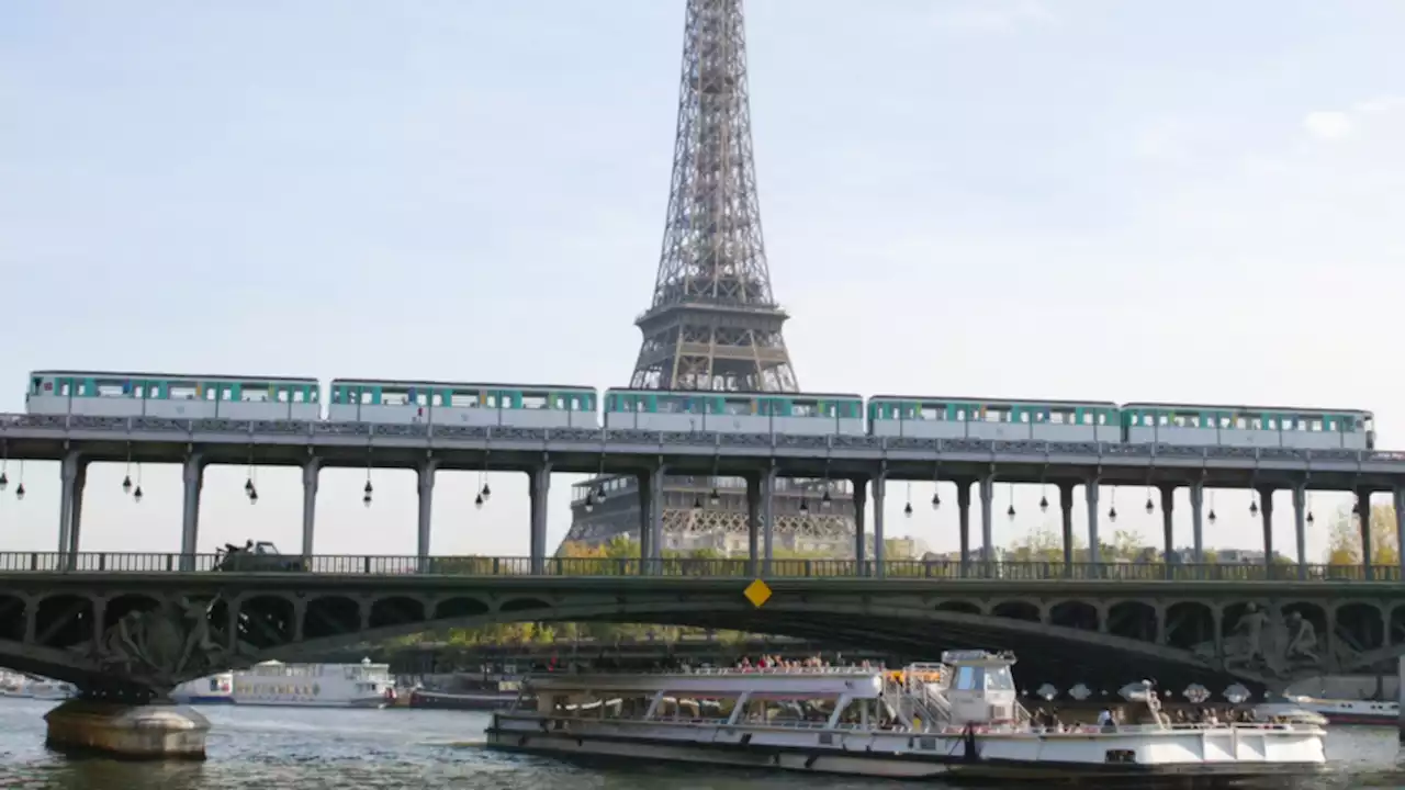 Paris : un adolescent de 16 ans grièvement blessé après avoir tenté de «surfer» sur un métro