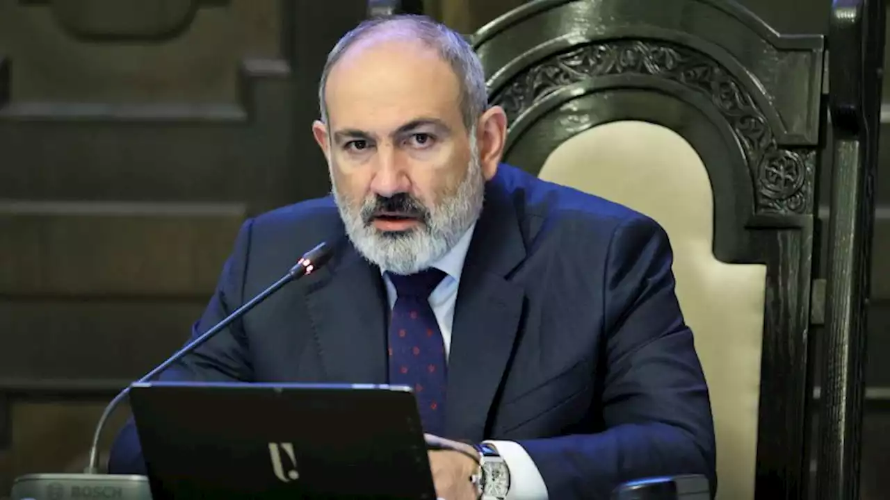 Armenia PM takes swipe at Russia as first civilians leave breakaway Nagorno-Karabakh