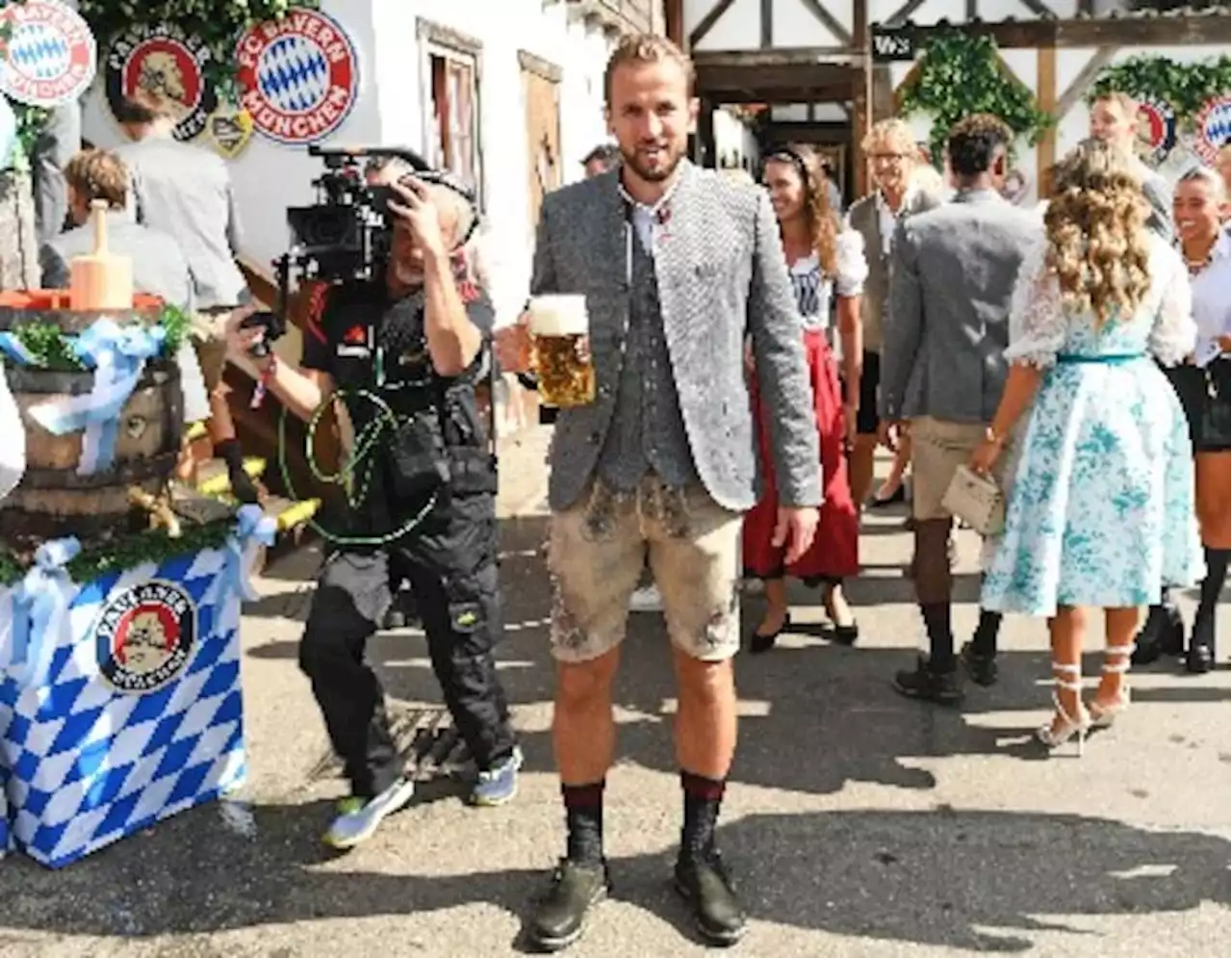 Nach 7:0-Schützenfest gegen Bochum: Prosit, Harry Kane - FC Bayern feiert auf Oktoberfest