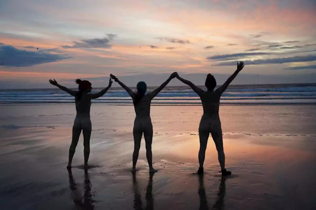 North East Skinny Dip: Swimmers bare all braving North Sea for charity