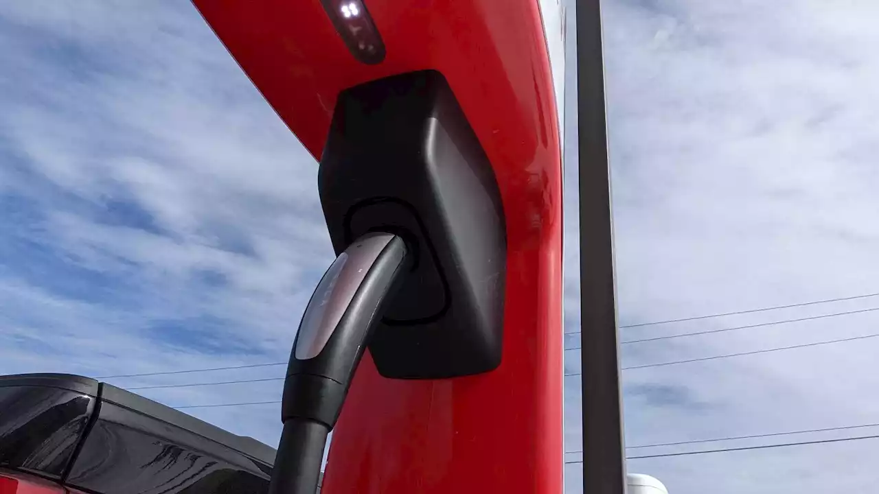 Non-Tesla Supercharging Now Possible Also In Alaska