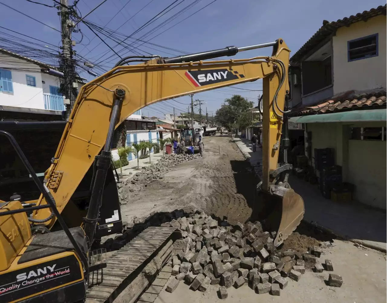 Troca de piso em centro histórico, de pedra para concreto, provoca batalha em Búzios