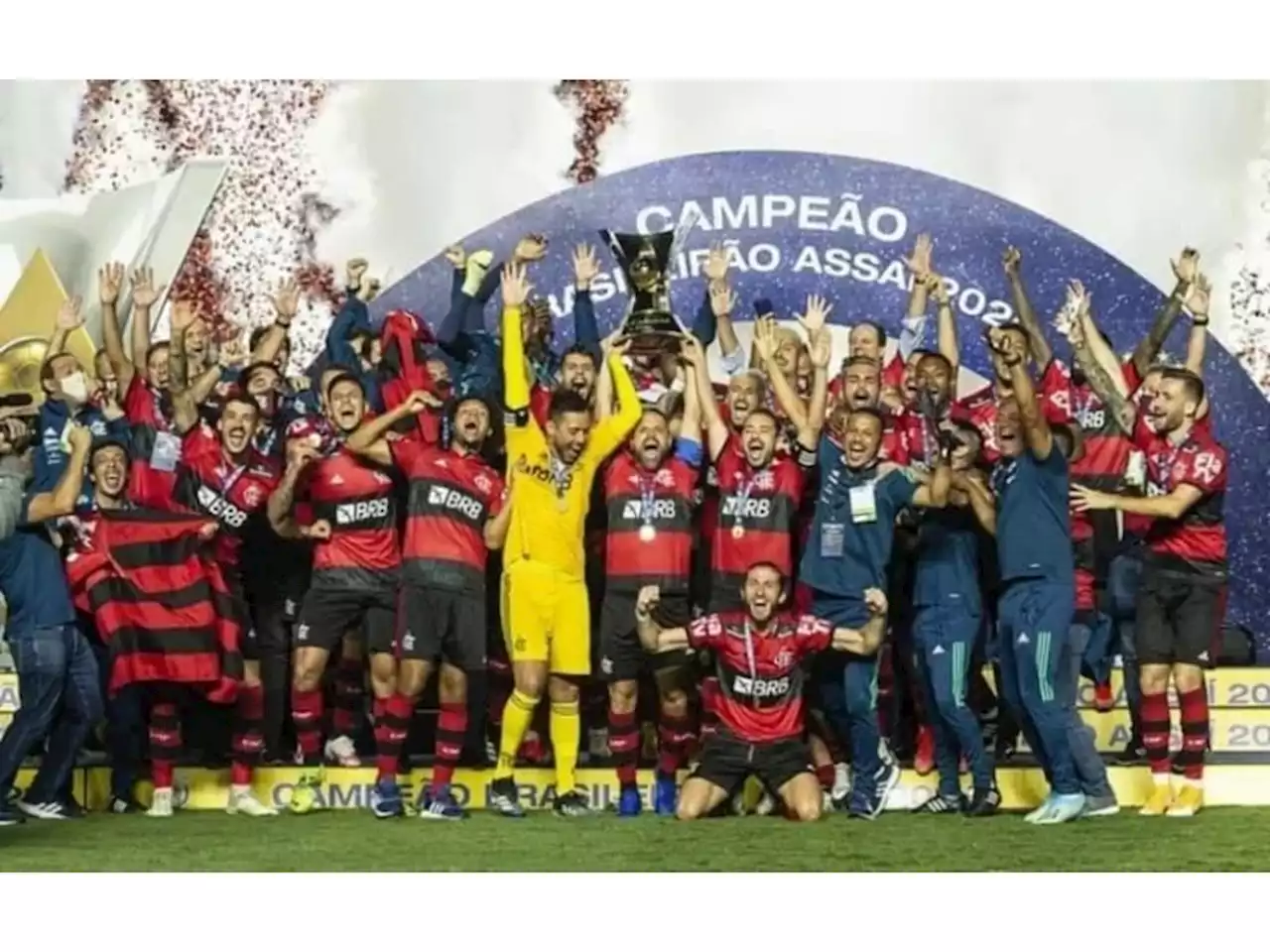 Quantas vezes o Flamengo foi campeão fora de casa?