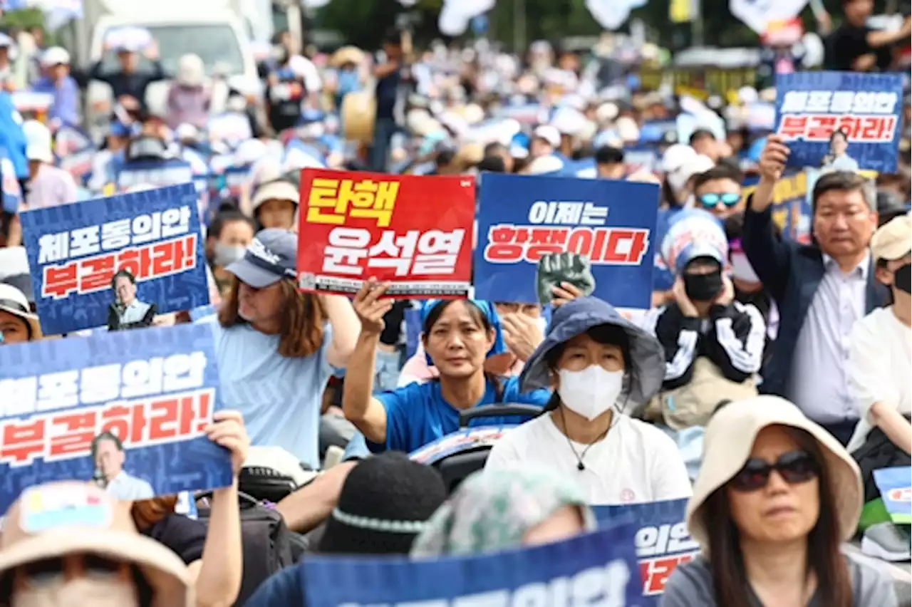 ‘이재명’이라는 정치 패키지 [노원명 에세이]