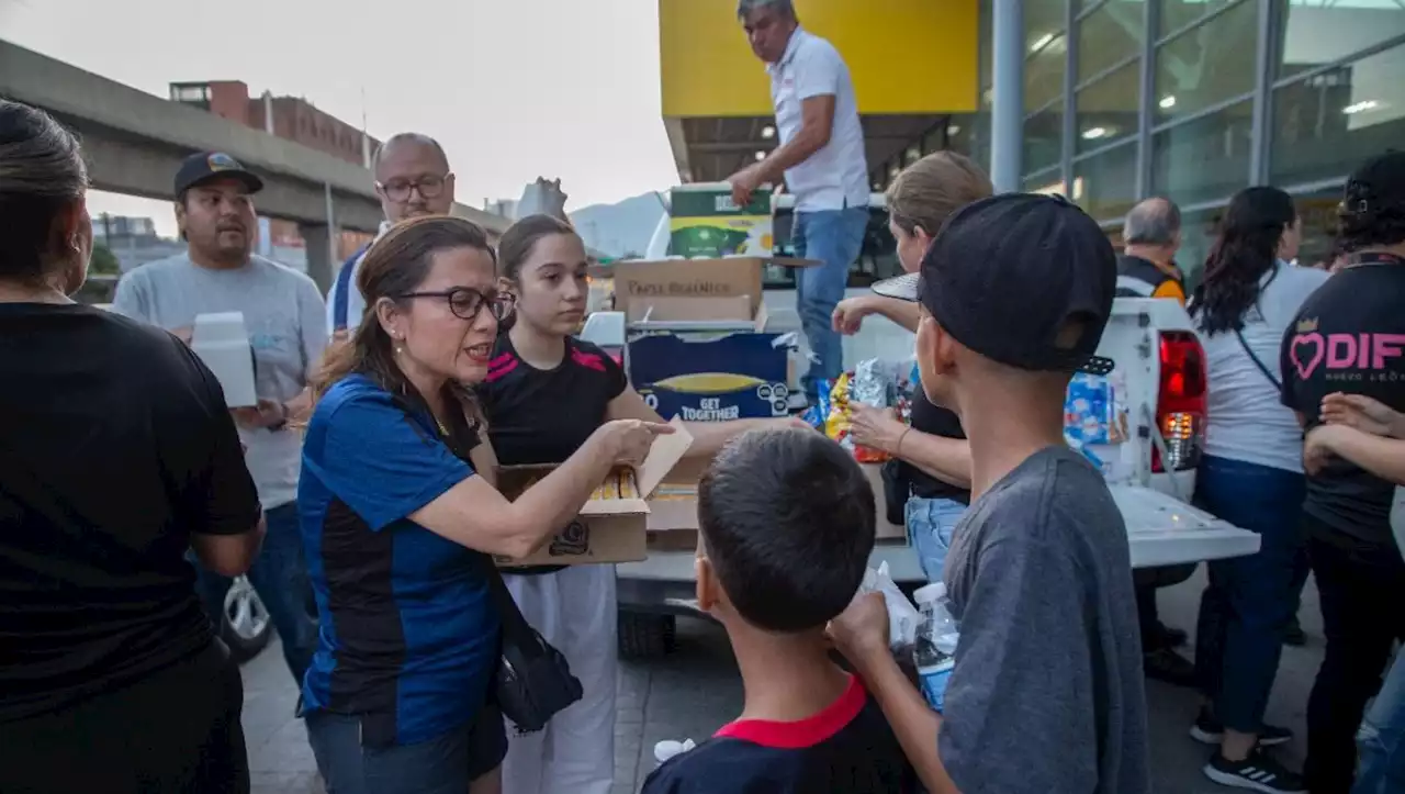 Gobierno de Nuevo León brinda apoyo a grupo de 500 migrantes