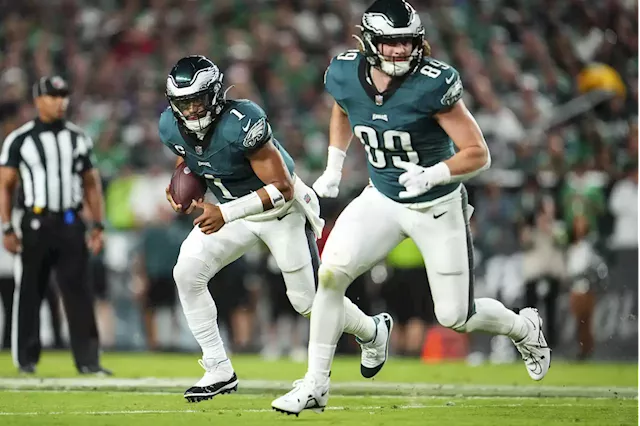 Instant reactions after Eagles dominate Bucs on the ground in Week