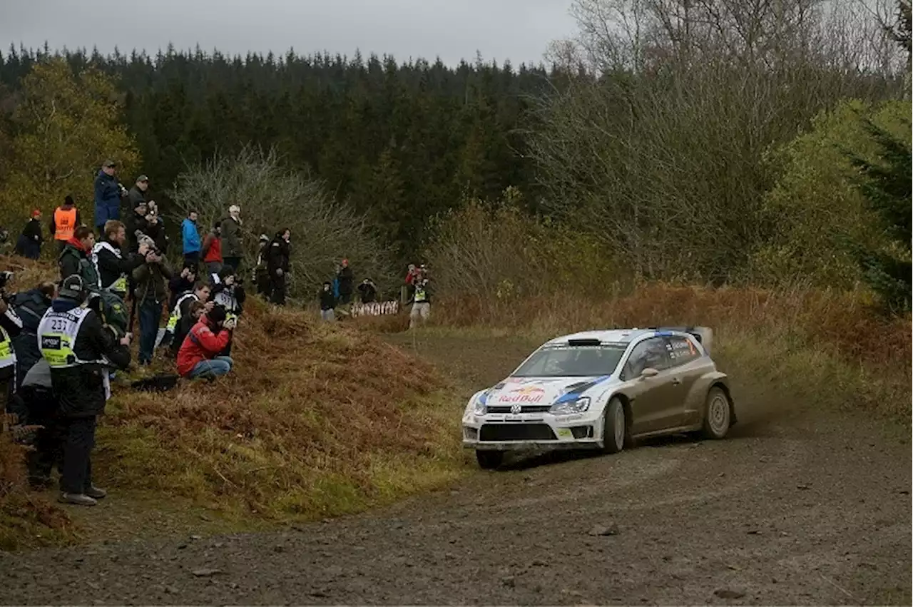 Wales: Jari-Matti Latvala erhöht den Druck