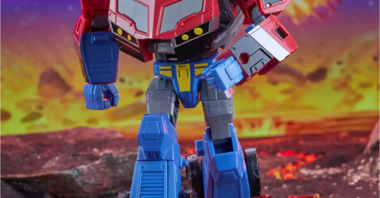 Transformers Animated Universe Optimus Prime Rolls On Into Hasbro