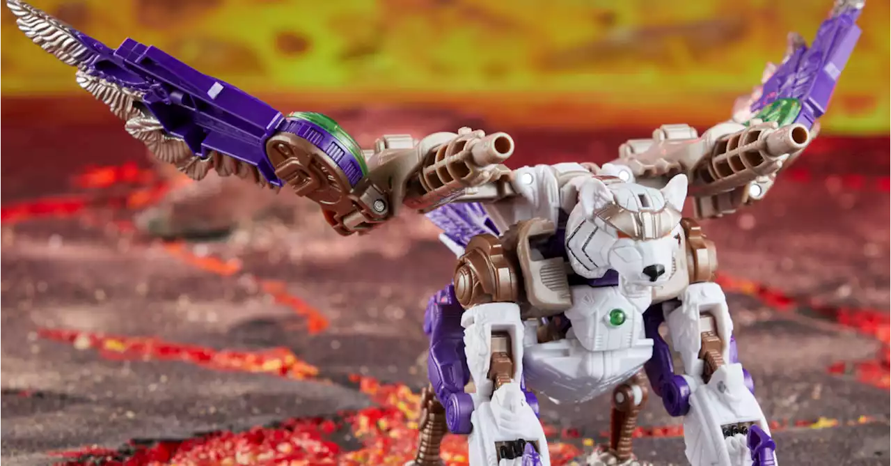 Transformers: Beast Wars Tigerhawk Unleashes His Fury with Hasbro