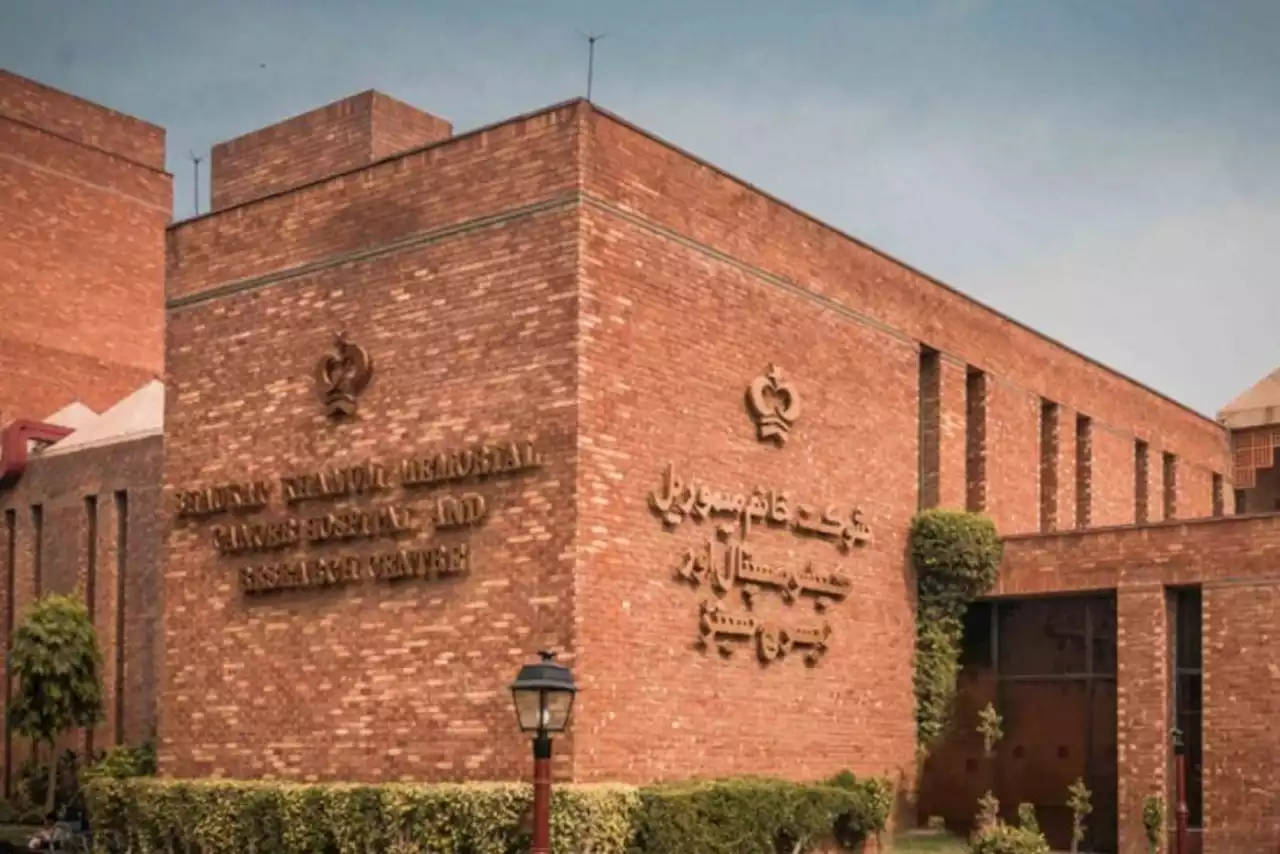 Shaukat Khanum has compounding license for Avastin injection: sources