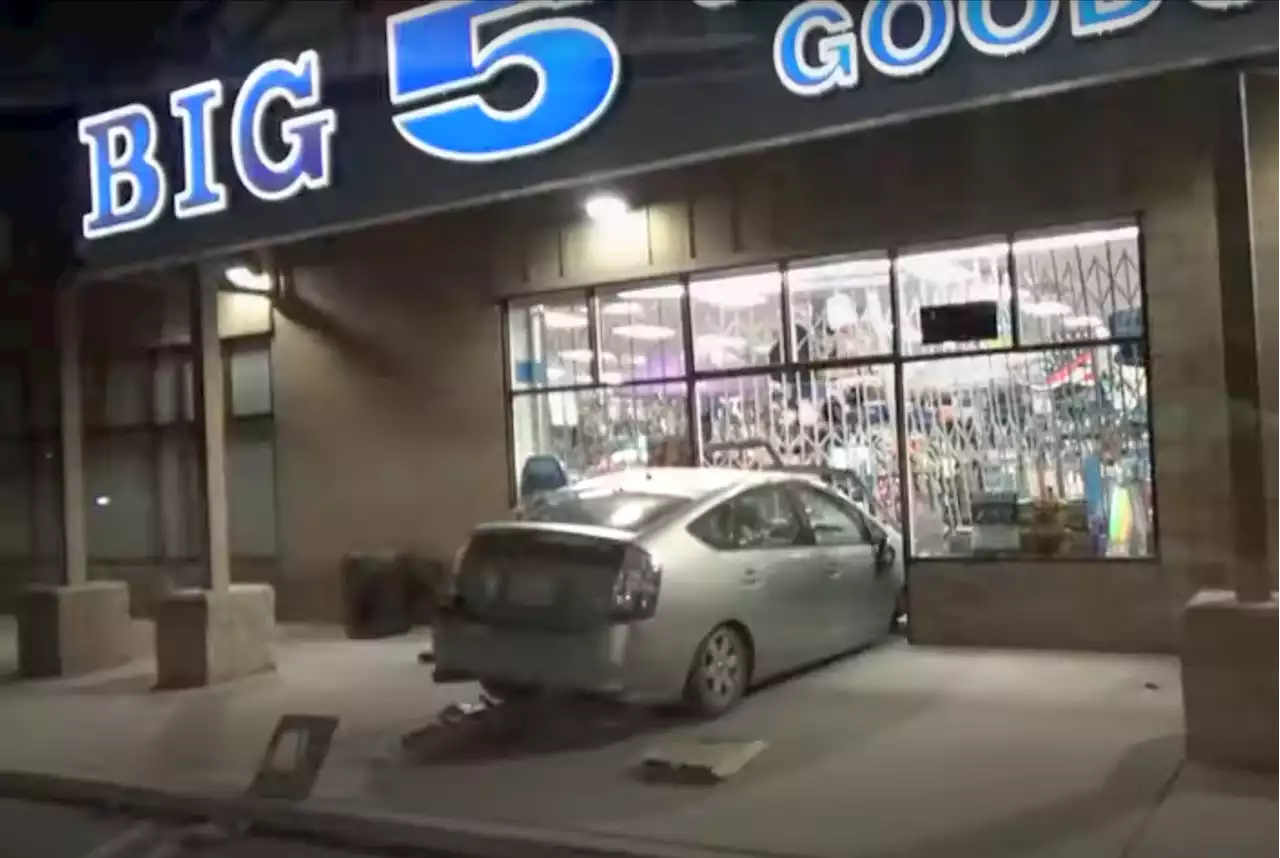 Burglar rams car into SLO Big 5, steals firearms