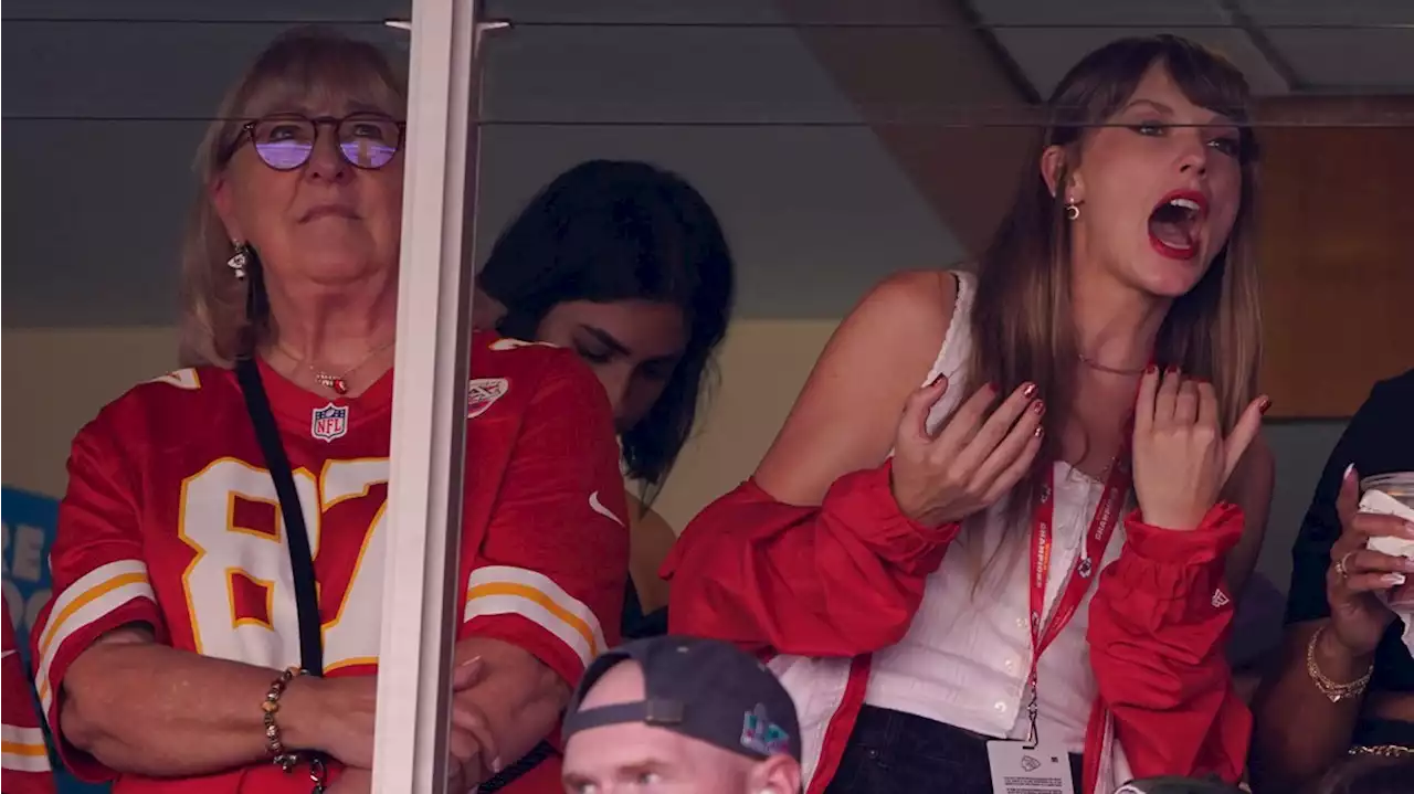 Taylor Swift fuels dating rumors after cheering on Chiefs with Travis Kelce's mom