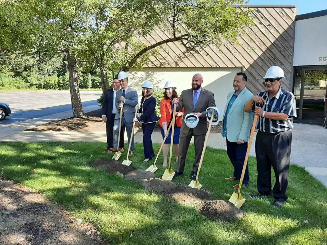 Beit Hanina Cultural Center holds groundbreaking at new North Olmsted location