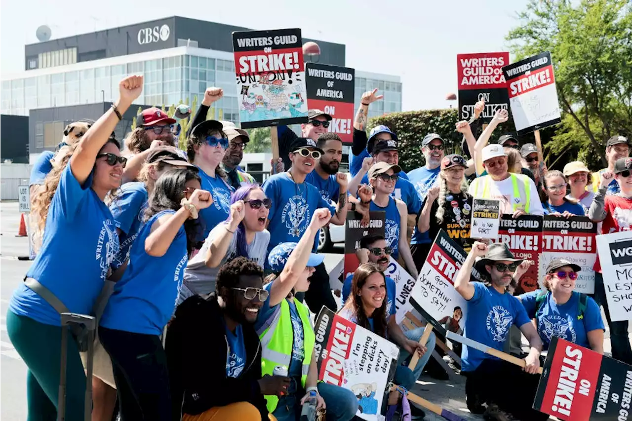 Writers Guild Calls New Deal 'Exceptional' in First Statement to Members