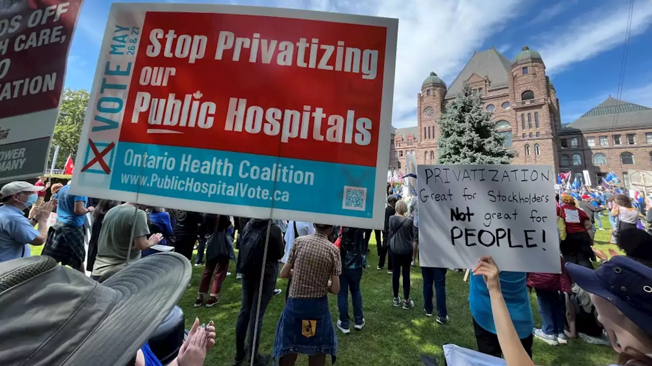 Thousands attended Queen's Park to protest health care privatization in Ontario