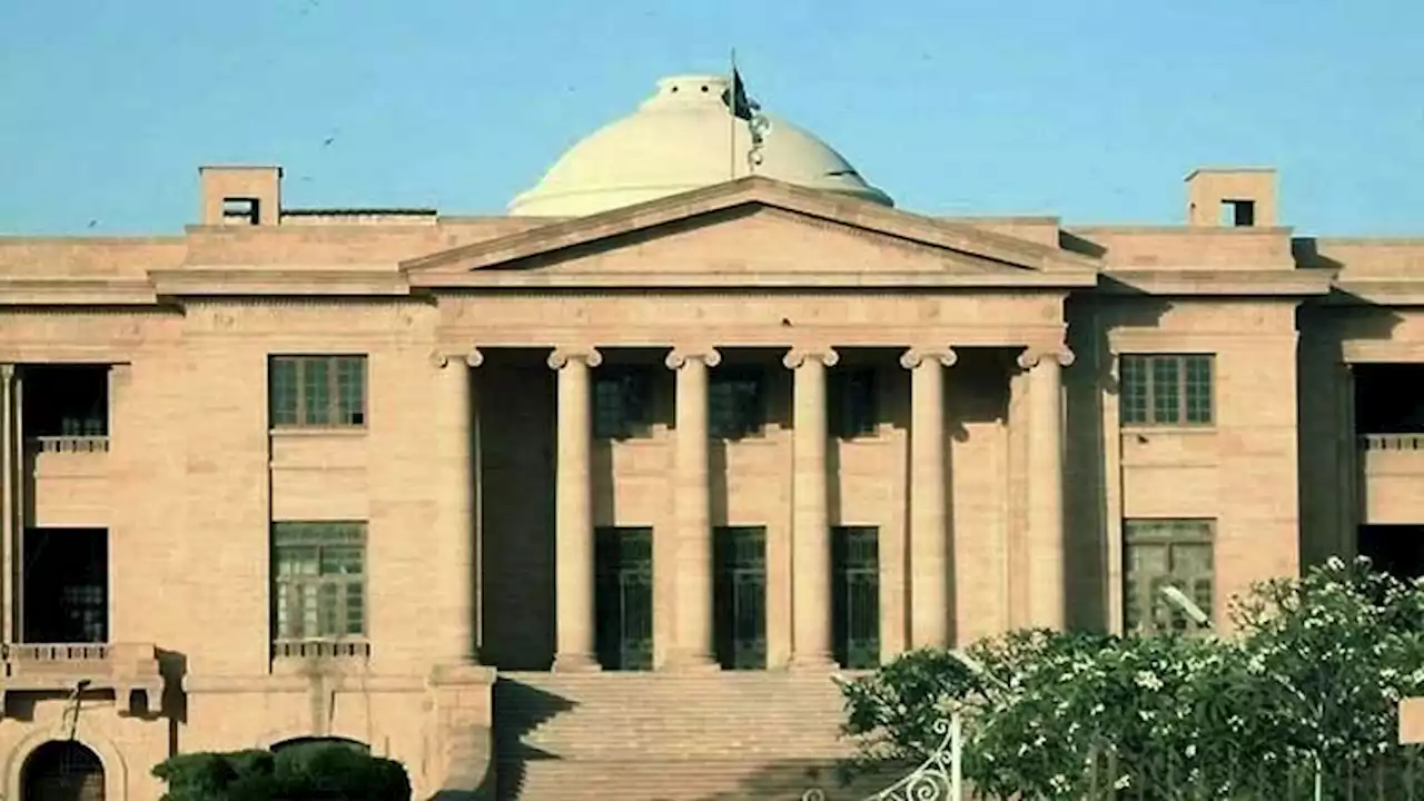 SHC orders to block Hammad Siddiqui's ID card, passport, bank accounts in Baldia fire case