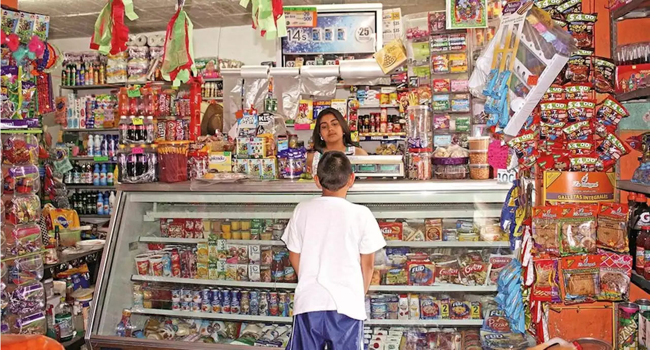 Derecho de piso sube más los precios de alimentos, ropa, combustibles y electrodomésticos: LACEN-UNAM