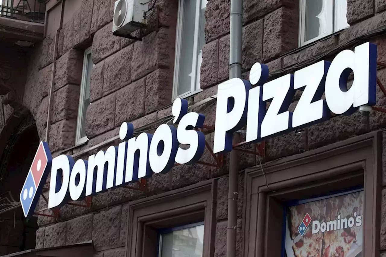 Сеть пиццерий Domino's высмеяла «Челси»