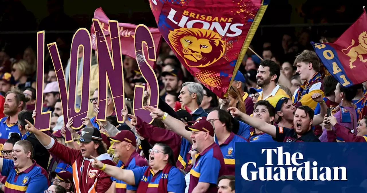 Charter flights and road trips: Brisbane fans find ways to attend AFL and NRL grand finals