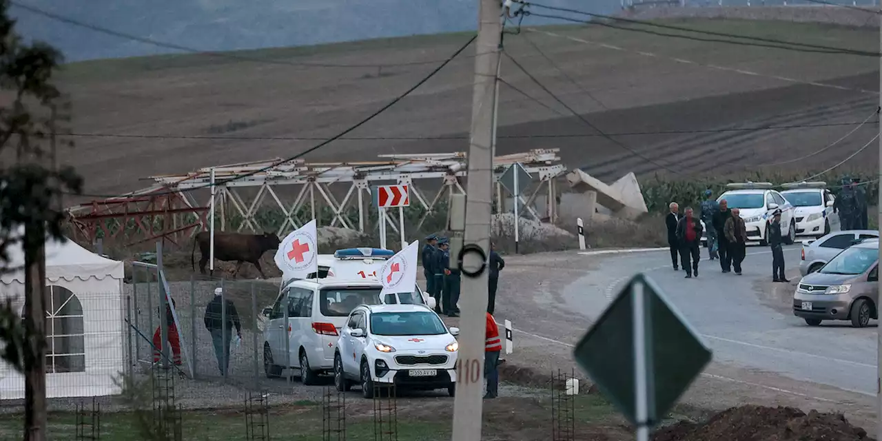 Centinaia di persone di etnia armena stanno lasciando il Nagorno Karabakh