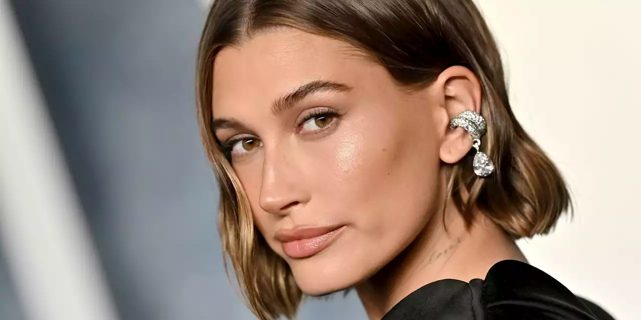 Hailey Bieber Just Perfected This Unexpected Fall Shoe Combo