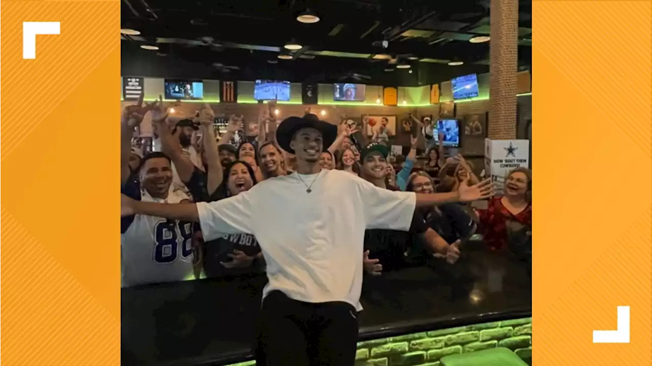 Spurs' Wembanyama tours San Antonio; mingles with fans at sports bars