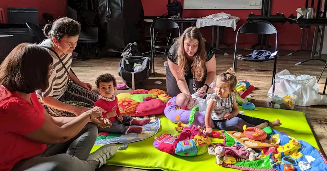 Aubagne : un atelier de chant pour mieux communiquer avec son enfant