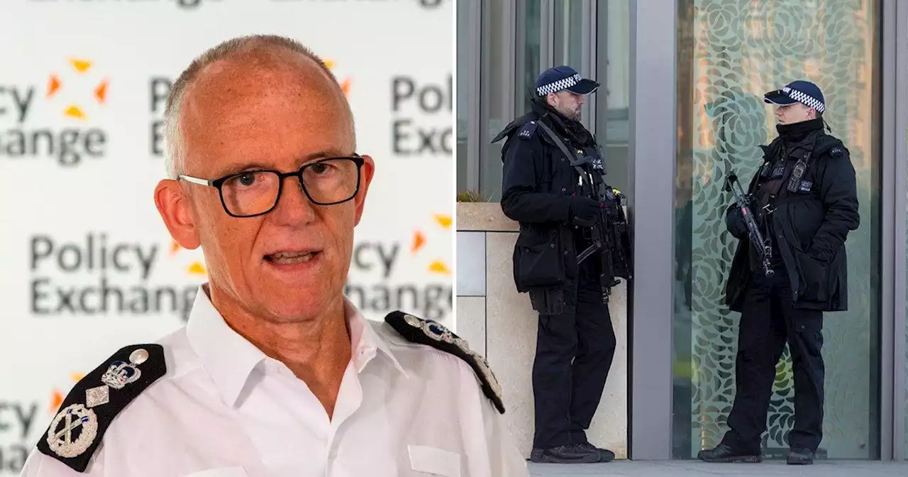 Met Police chief demands greater legal protection for officers after gun revolt