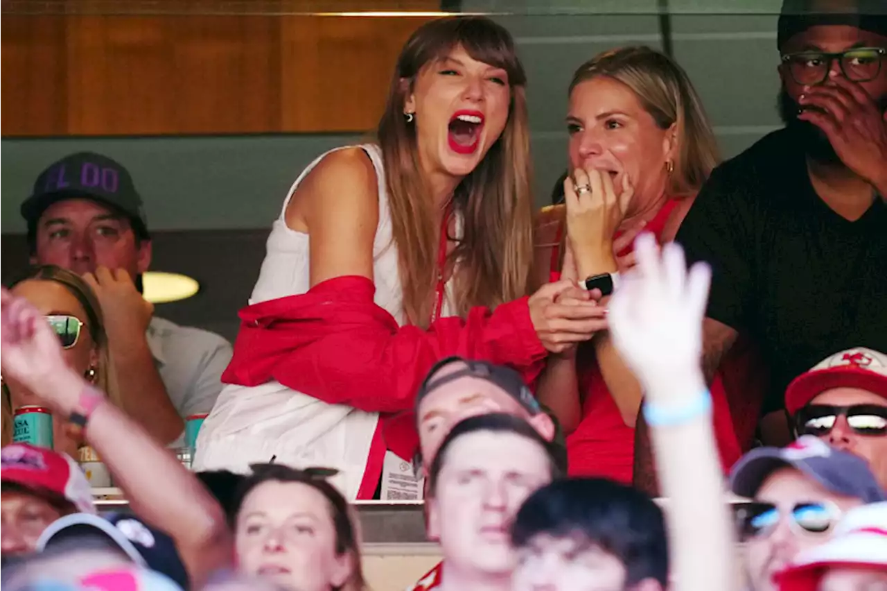 Taylor Swift cheers Chiefs, stoking Travis Kelce romance rumors