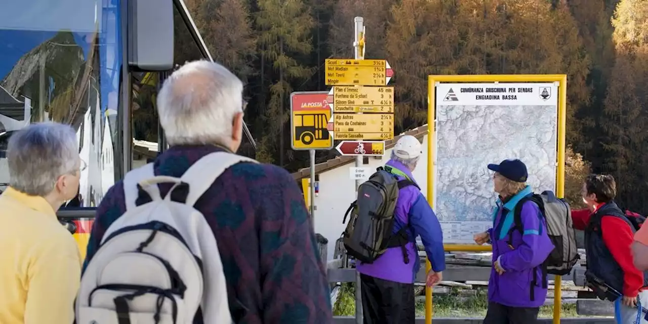 Postauto und BLS werden bargeldlos – Konsumentenschutz besorgt