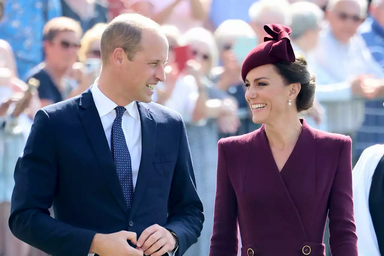 Prince William's looks of 'love' for Kate Middleton charted in viral video