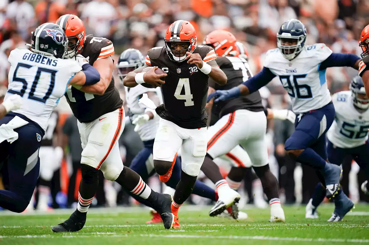 NFL roundup: Dolphins score 70 points in routing Broncos